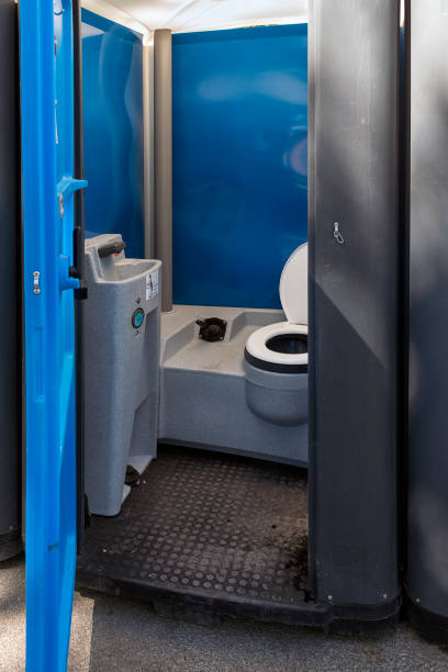 Best Luxury portable toilet rental  in Minnetonka, MN