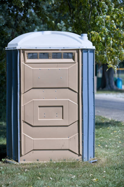 Portable Toilet Options We Offer in Minnetonka, MN