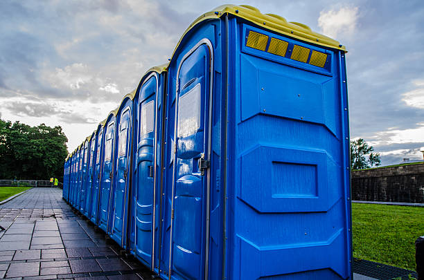 Best Portable restroom trailer rental  in Minnetonka, MN